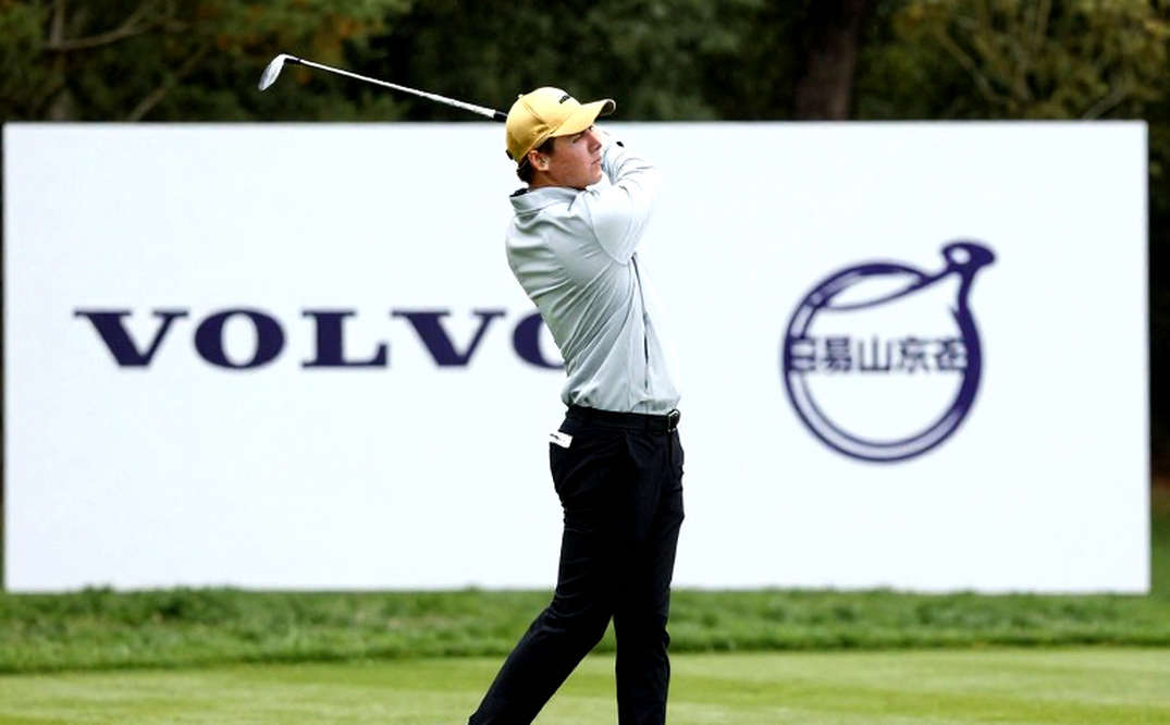 Haeran Ryu takes two-stroke lead at LPGA South Korea event after second-round 64