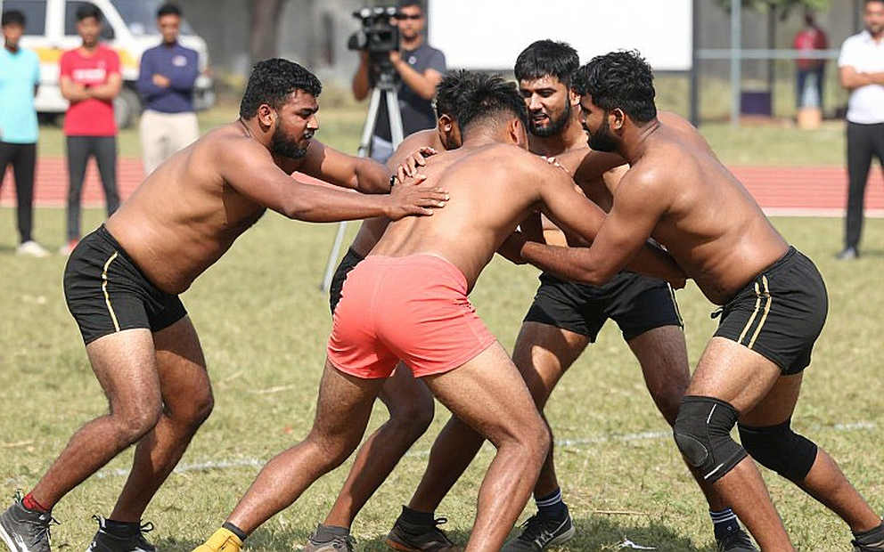तीसरी रेड का हिसाब: पीकेएल का रेगुलर सीज़न रेडर के शरीर को नए सिरे से क्यों तौल रहा है तीसरी रेड का हिसाब: पीकेएल का रेगुलर सीज़न रेडर के शरीर को नए सिरे से क्यों तौल रहा है